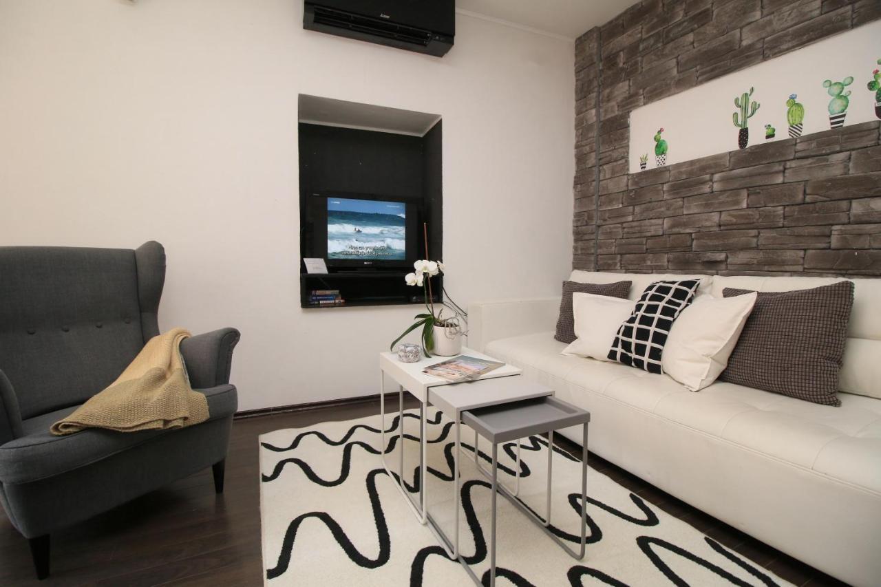 רוביני Carrera Corner Apartment מראה חיצוני תמונה